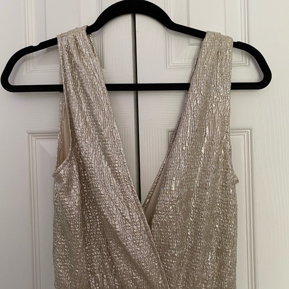 lulus prom dress! worn once in great condition - Picture 3 of 4